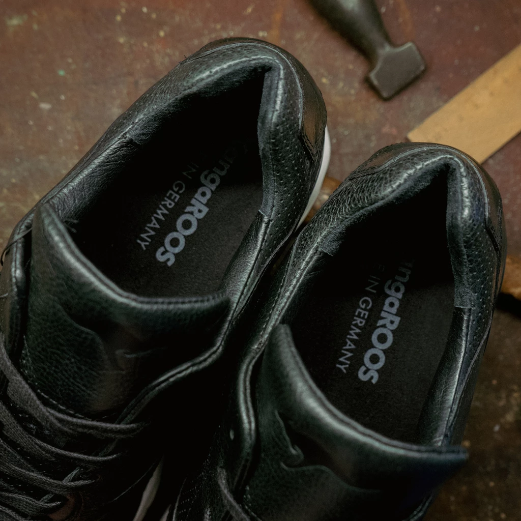 KangaROOS Leder-Sneaker Voltera Ultimate Black Gr. 42