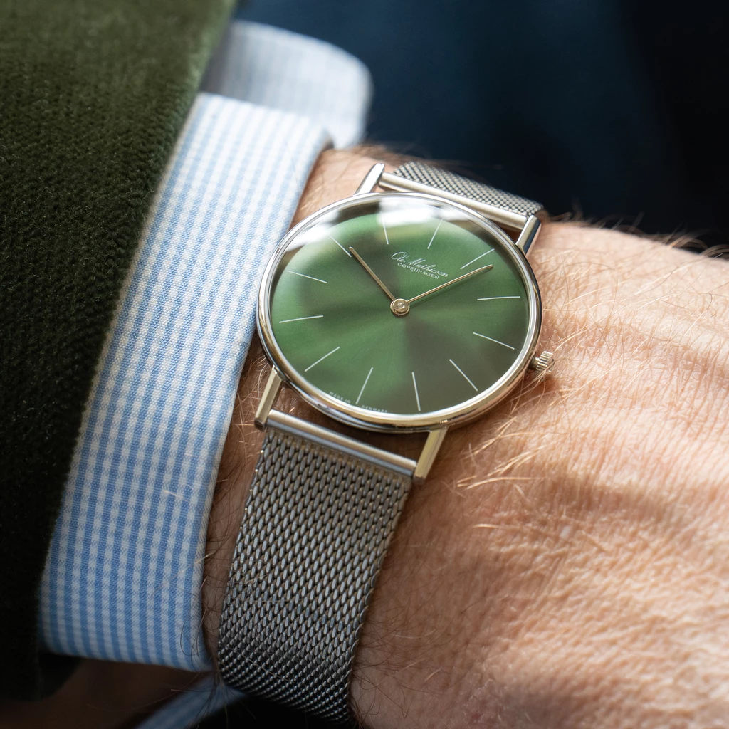 Ole Mathiesen Armbanduhr 1962 Classic 33 silber/grün