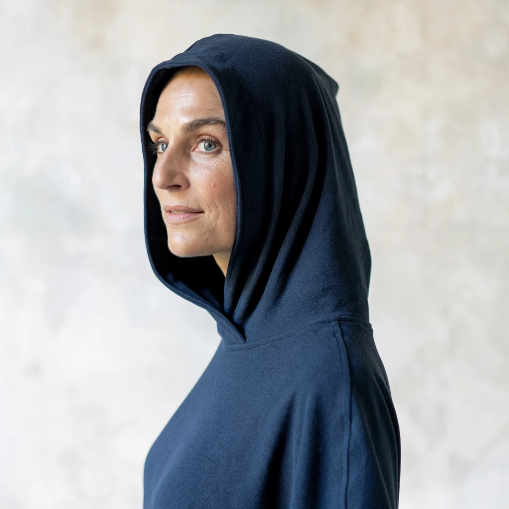 Sunday in Bed X Torquato Poncho Hilda Midnight S