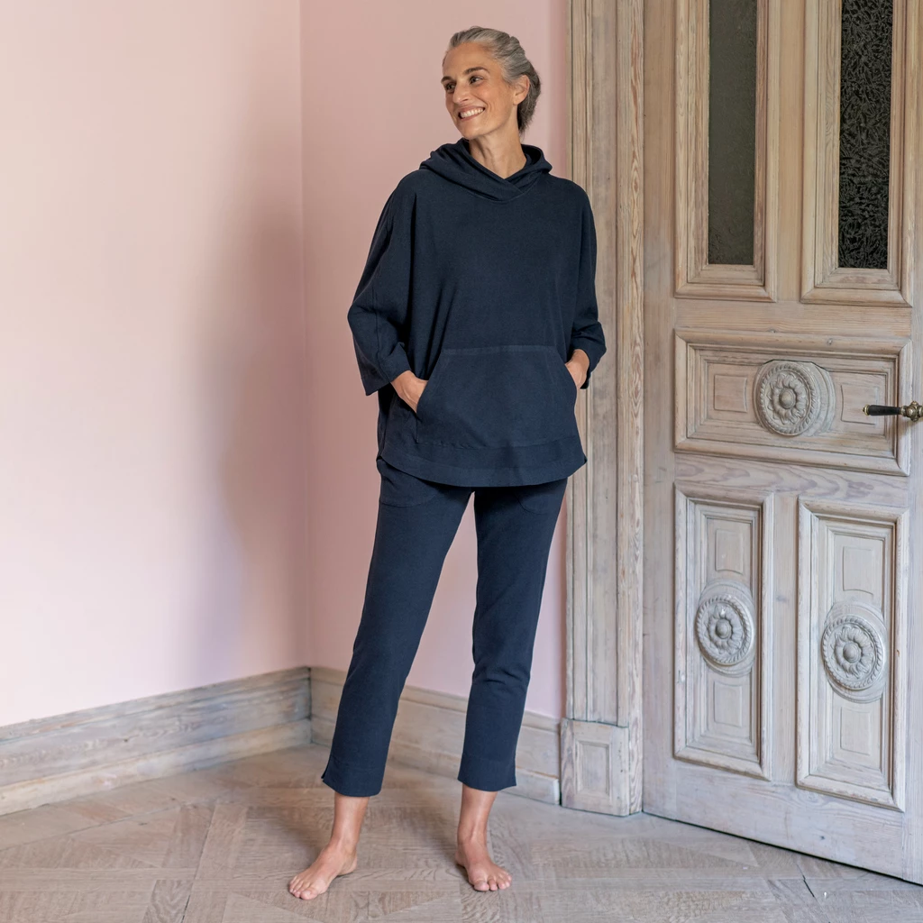 Sunday in Bed X Torquato Poncho Hilda Midnight S