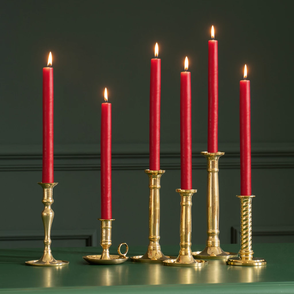 Ester & Erik zylindrische Kerzen Dark Red 4er-Set