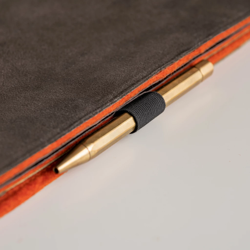 Mompty X Torquato Notizbuch- und Tablet-Hülle