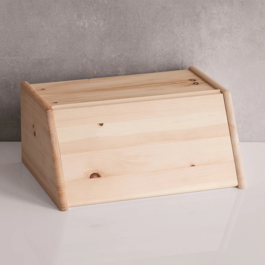 Brotkasten aus Zirbenholz