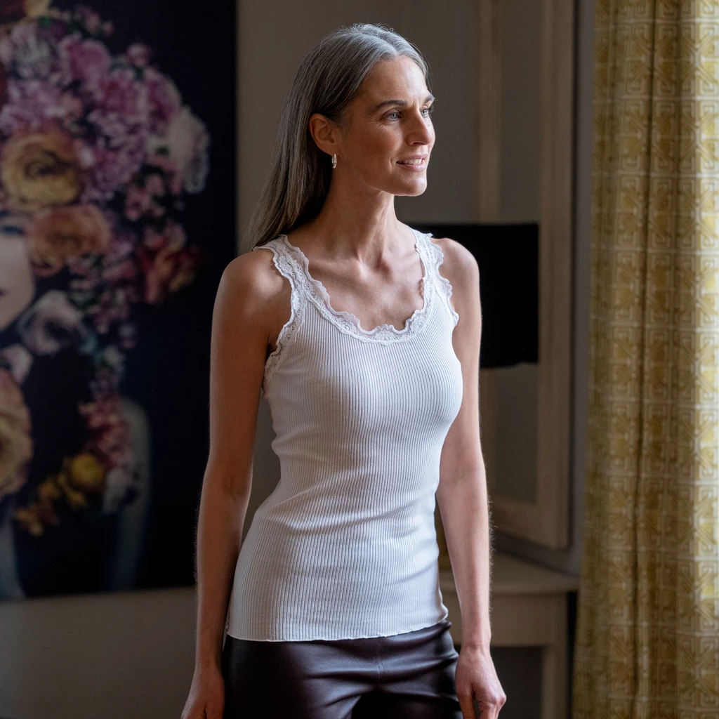 Rosemunde Seidentop mit Spitze Babette Weiß XL