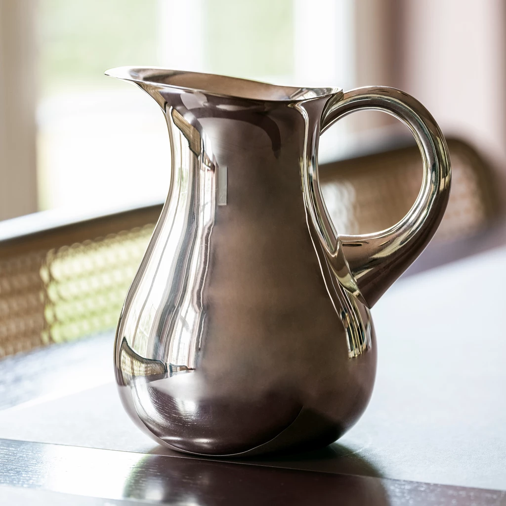 Silberner Krug Bell Pitcher