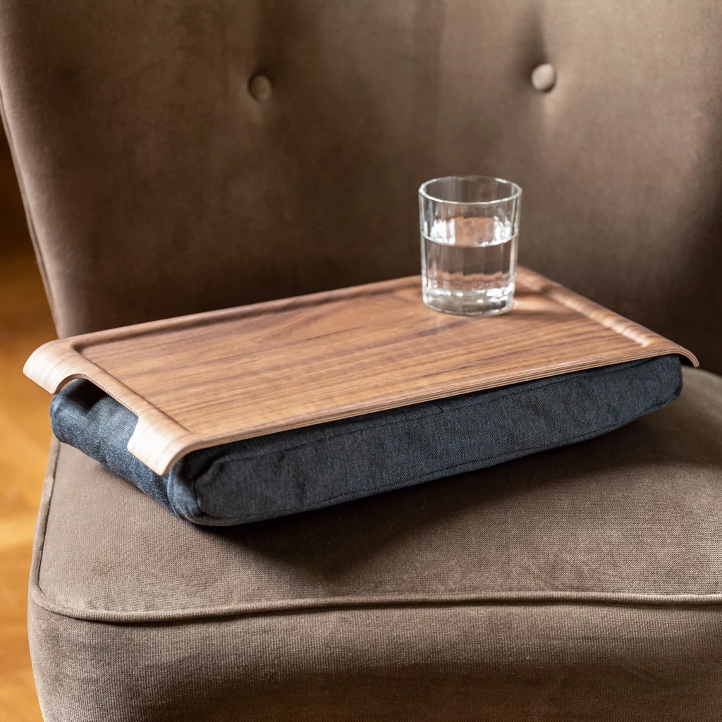 Mini-Laptray mit rutschfester Beschichtung