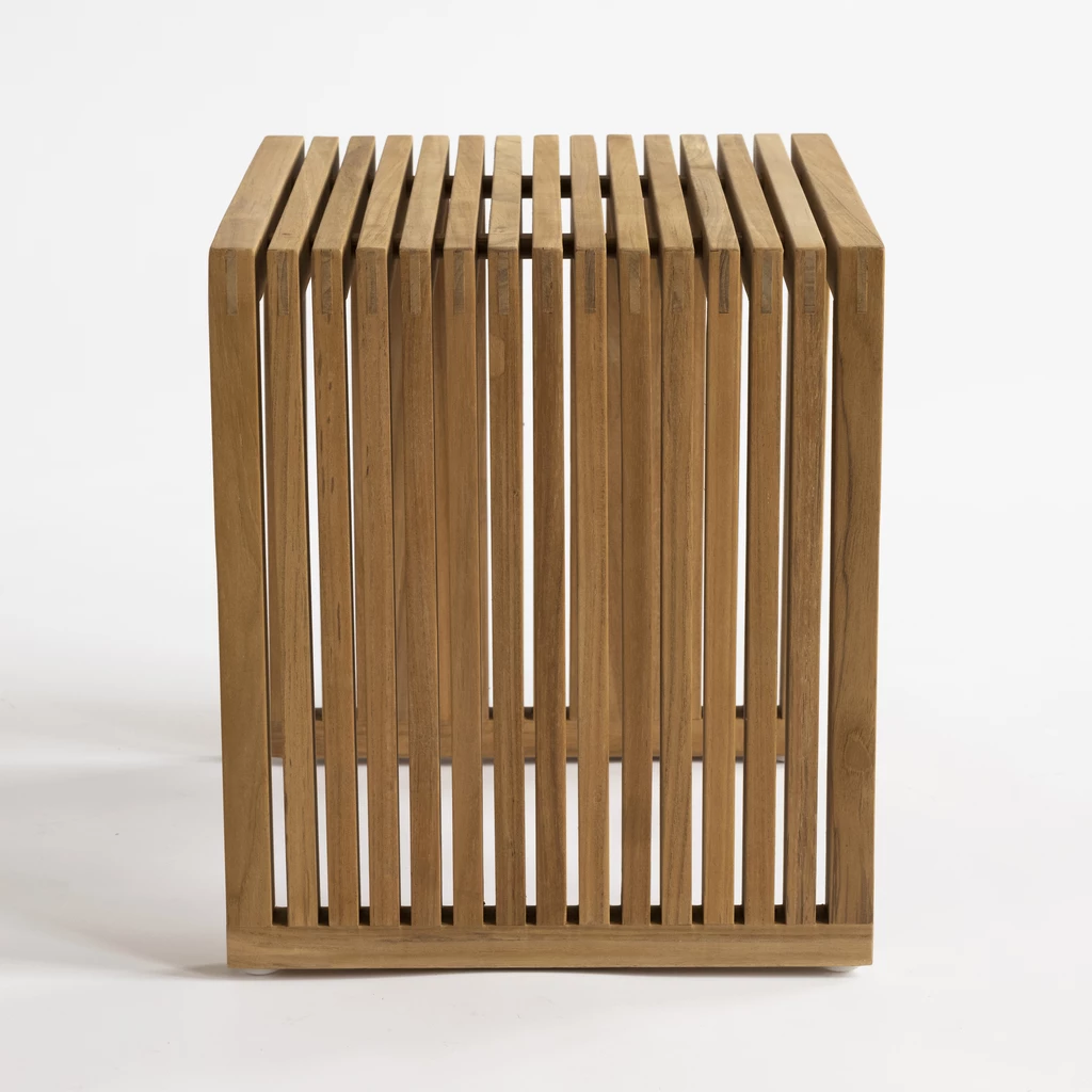 Teakhocker Vinklet