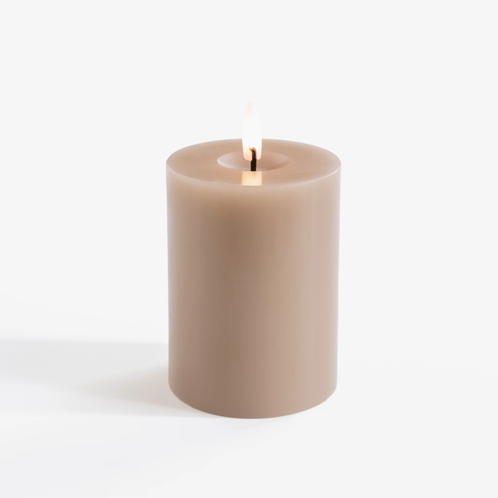 Ester & Erik LED Stumpenkerze Nougat Note 10 cm
