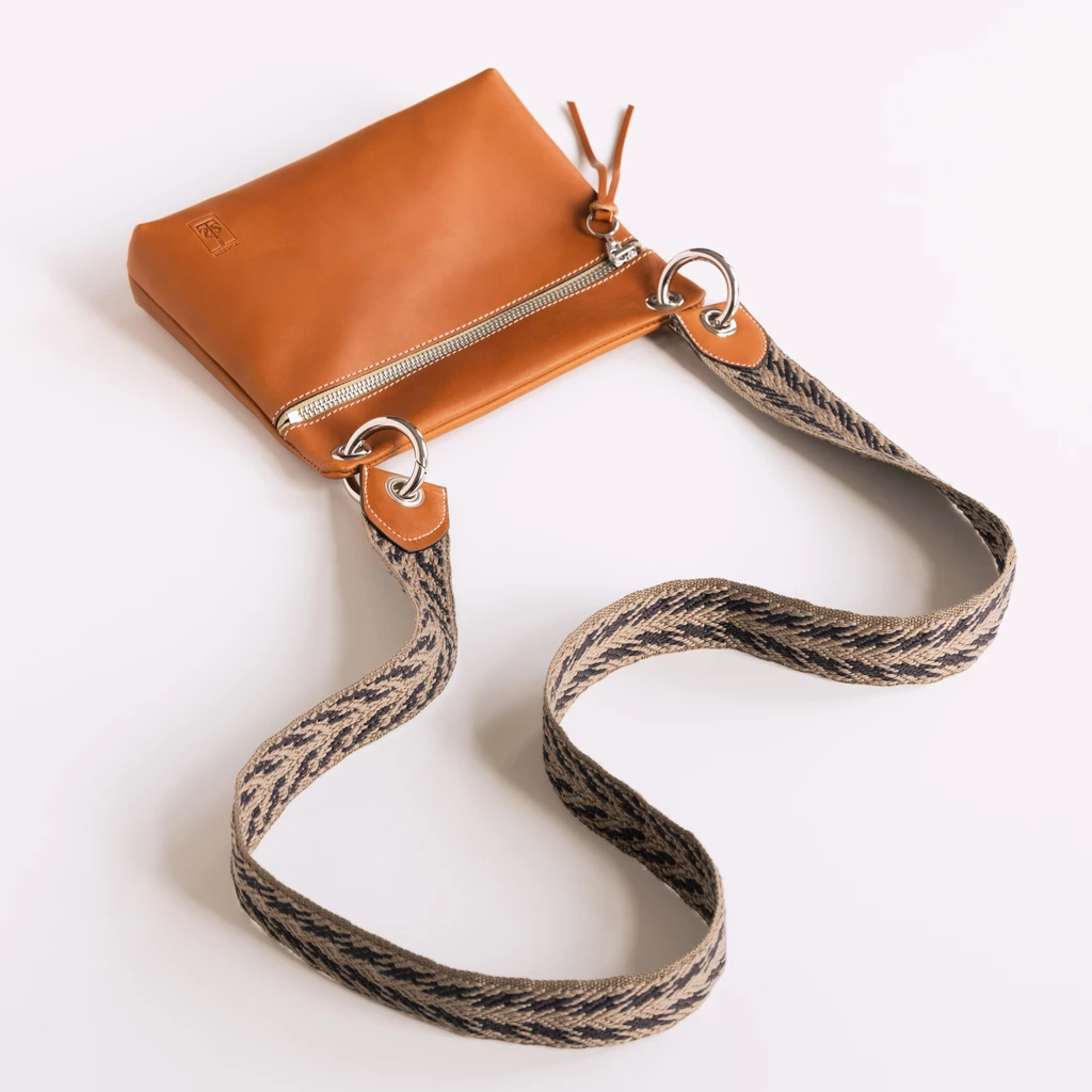 Tussor Yole Cuir Pochette