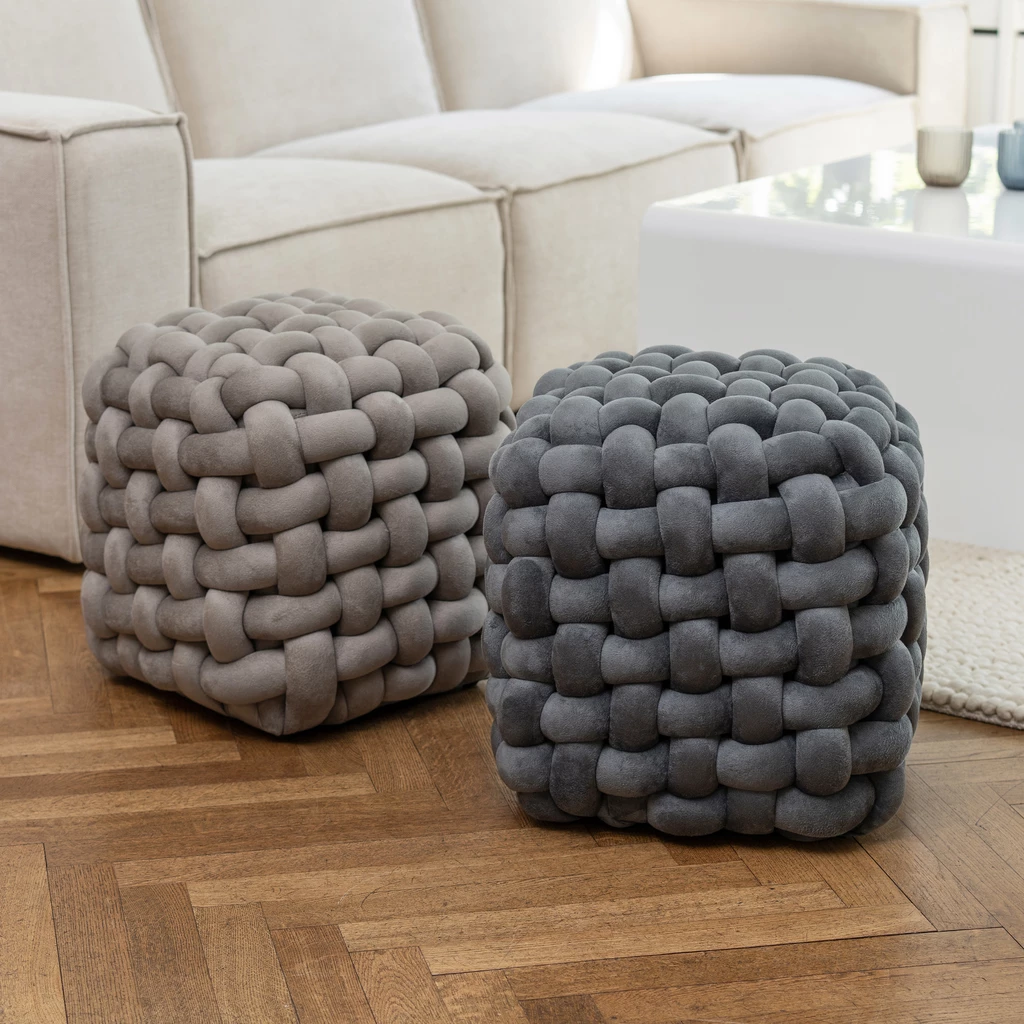 Samtpouf Knot Grau