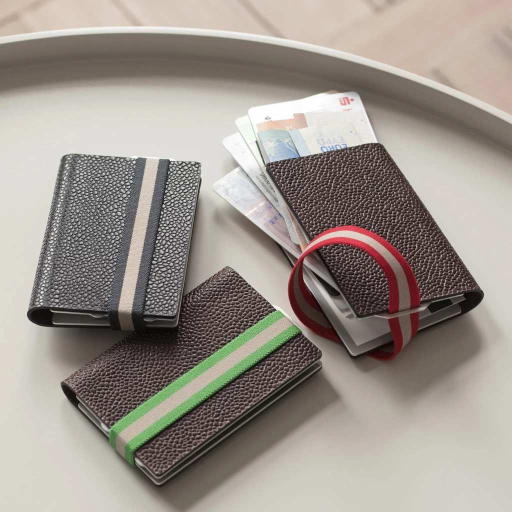 Q7 Wallet Classy Black / Navy