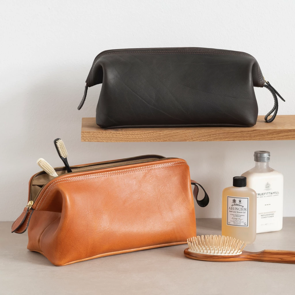 Hammann Riesen-Kulturtasche aus Stierleder Dunkelbraun