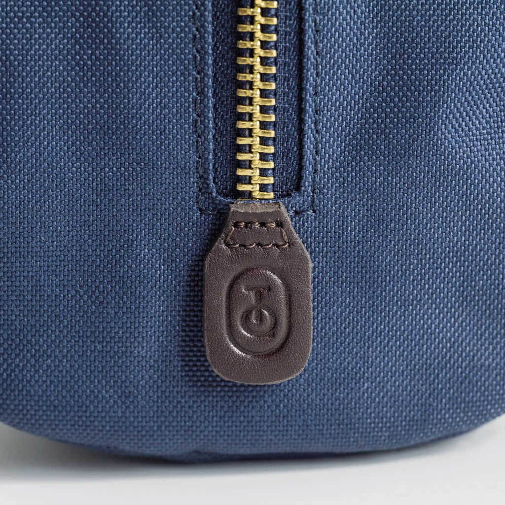 Thumberland Kulturtasche Navy