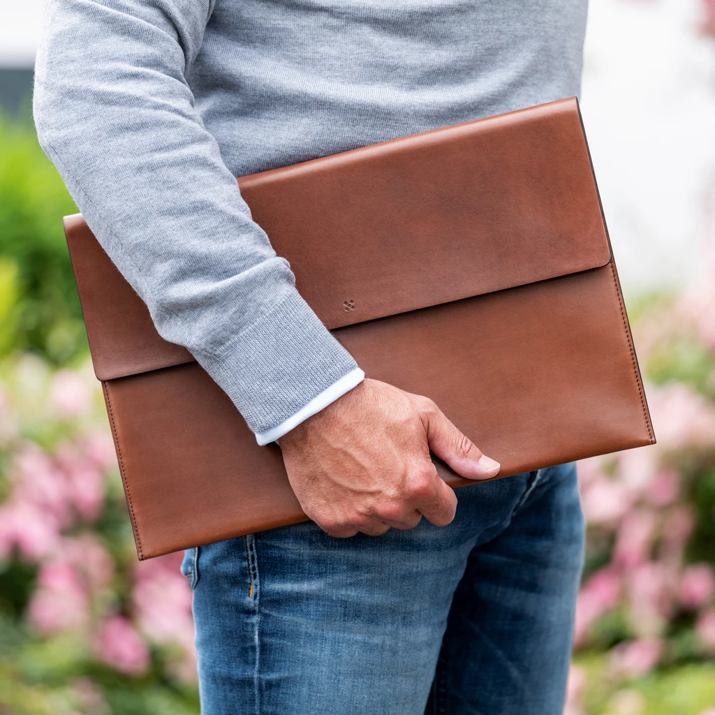 Legendär Briefcase SLYMM Chestnut