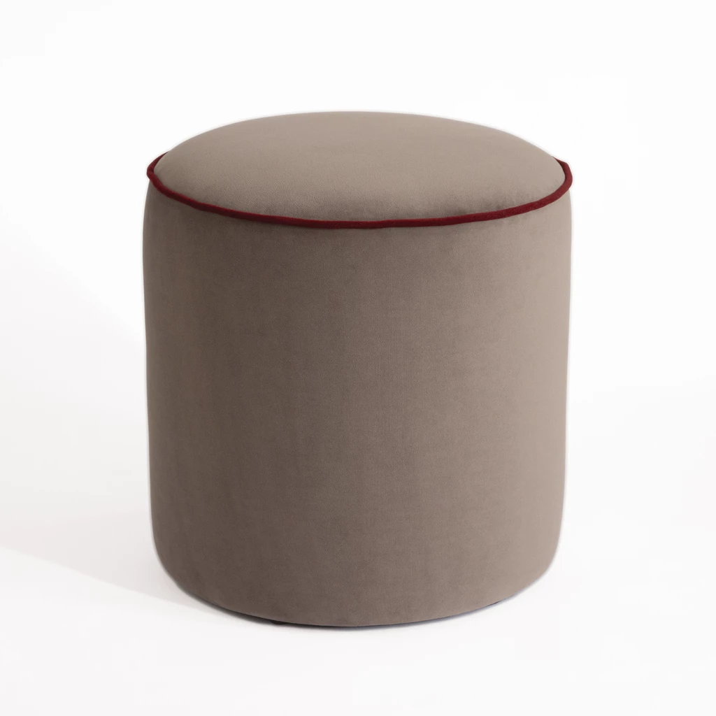 Samtpouf Audrey Sand / Weinrot
