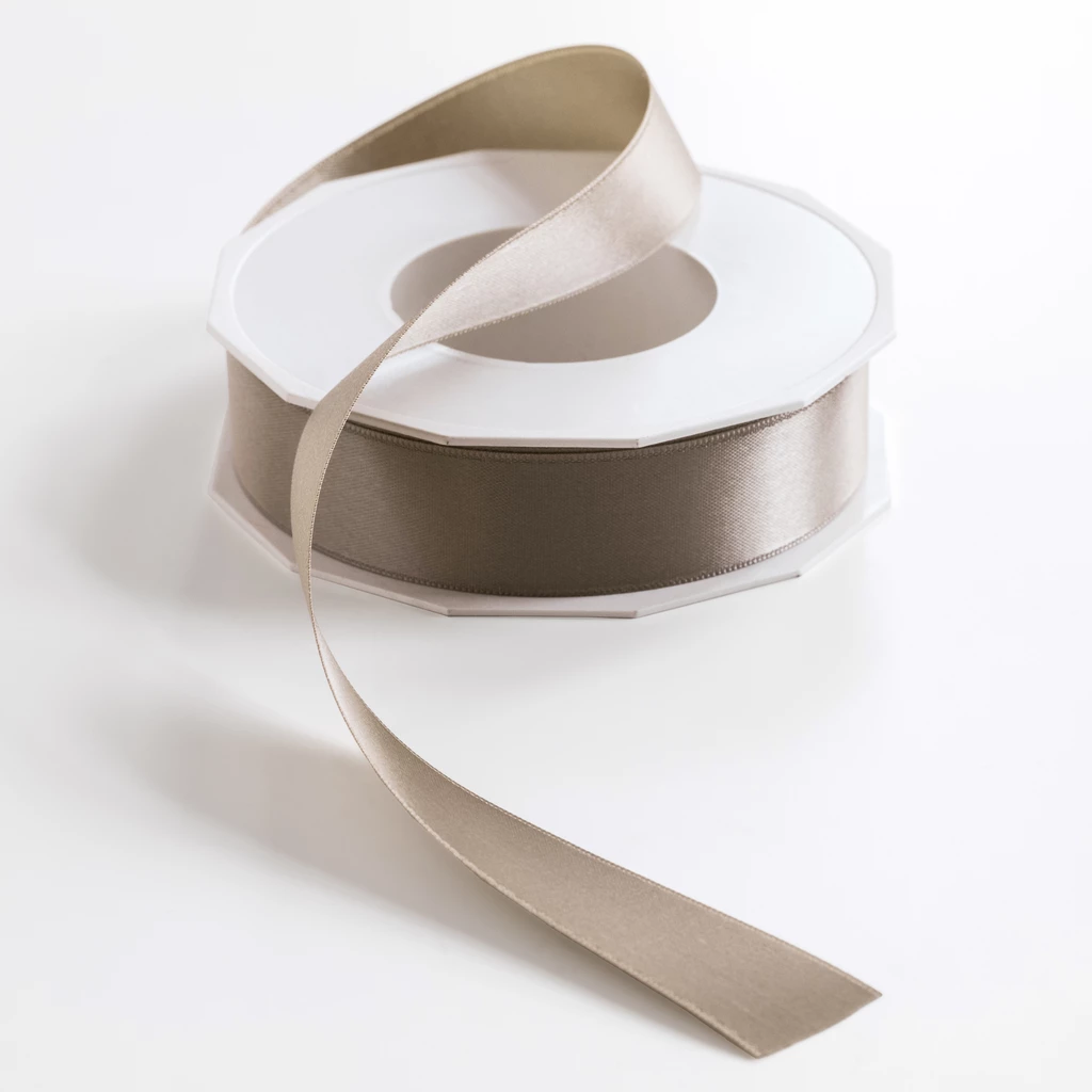 Geschenkband aus Seidensatin Taupe