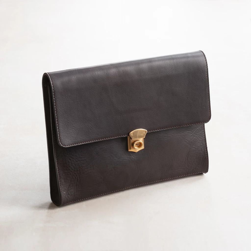 Hammann Underarm Document Case aus Stierleder Dunkelbraun