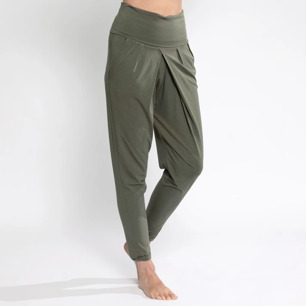 Sunday in Bed X Torquato Pyjamahose Mila lang Olive XL