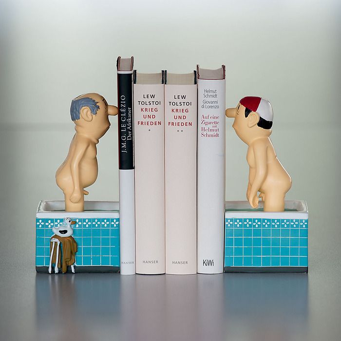 Buchstützen 'Herren im Bad'