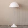 Louis Poulsen Stehlampe Panthella Acryl Opalweiß